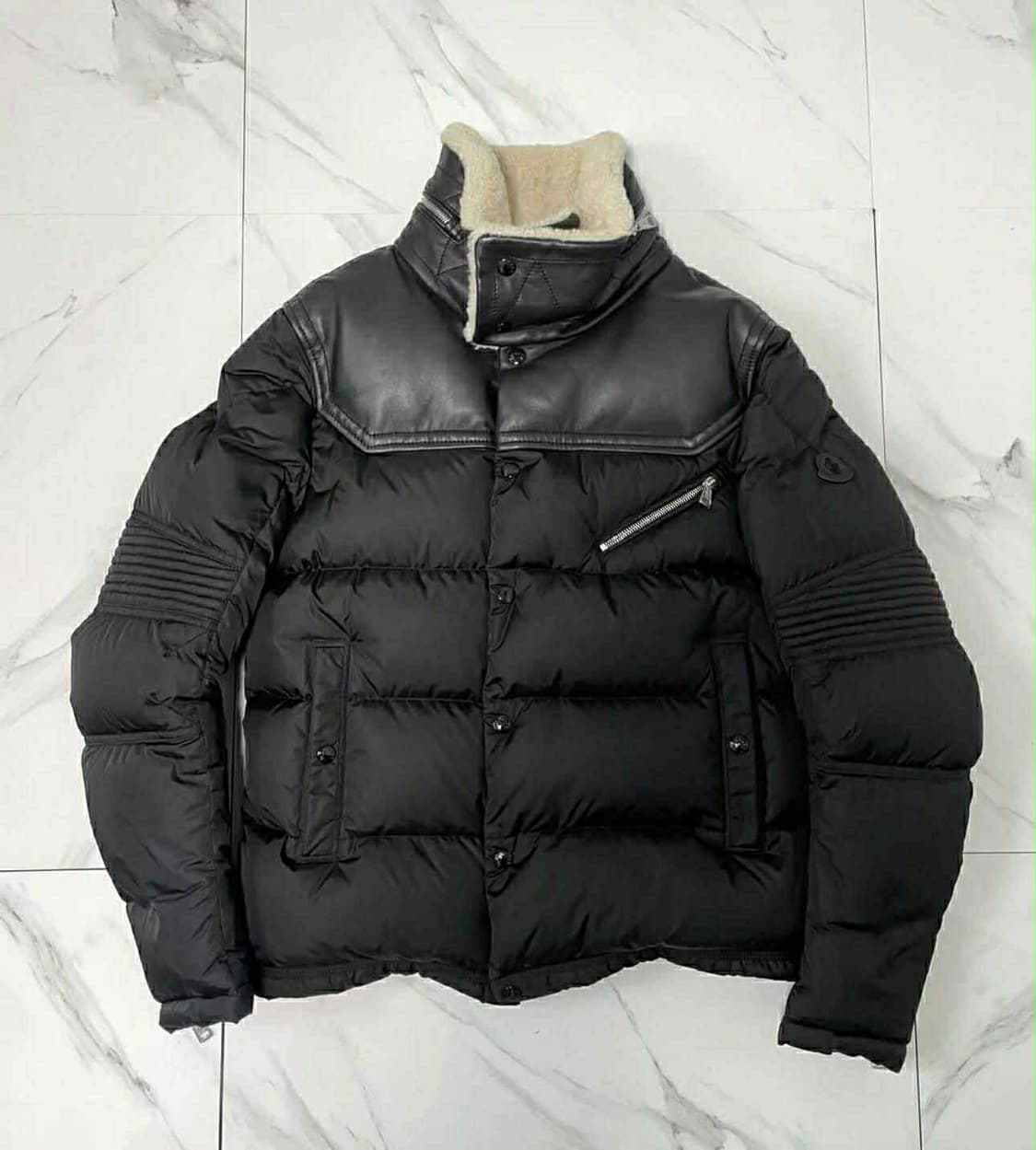 몽클레어 레오 시어링 래더 패딩 상품이미지1