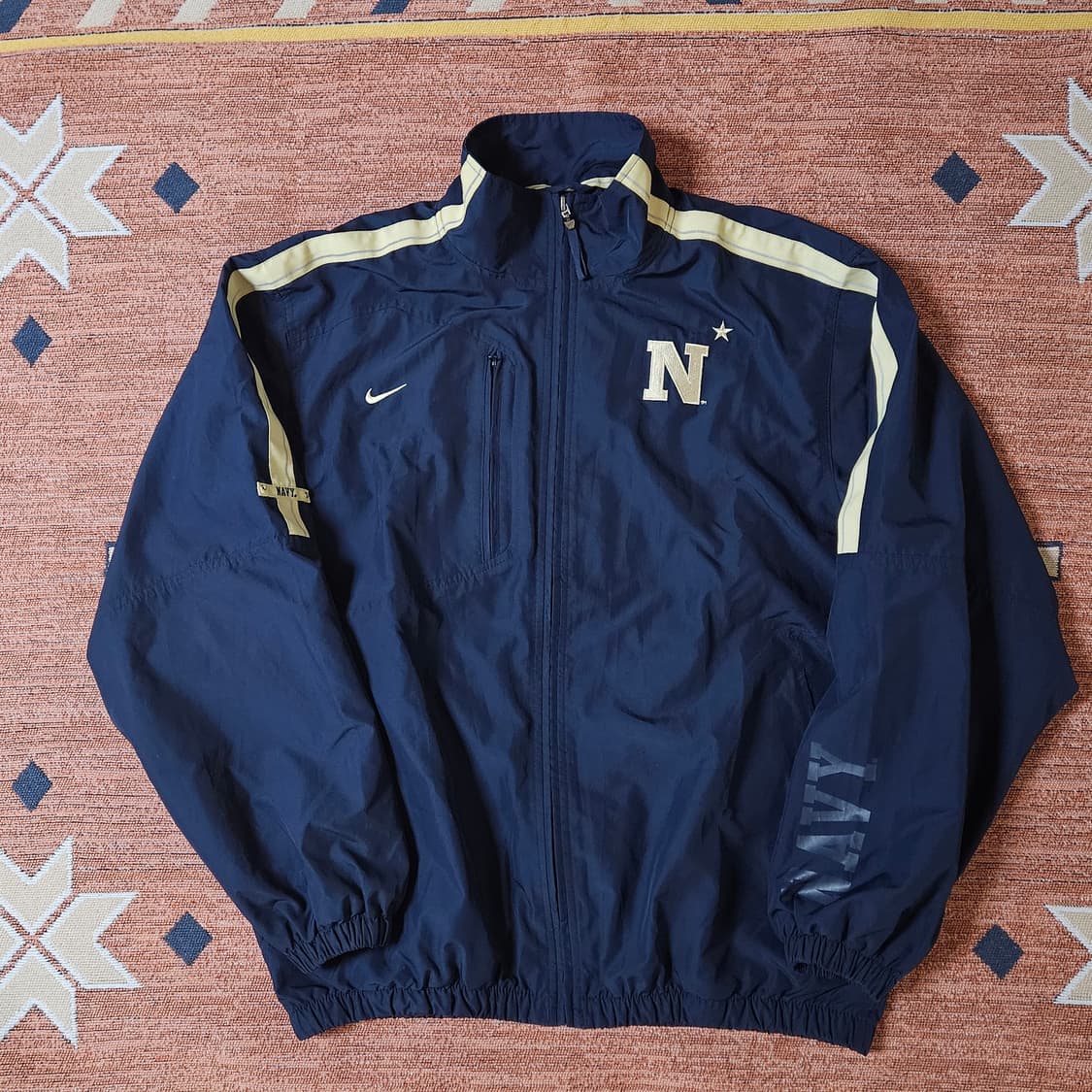 나이키 미해군 지급용 윈드브레이커 상품이미지1