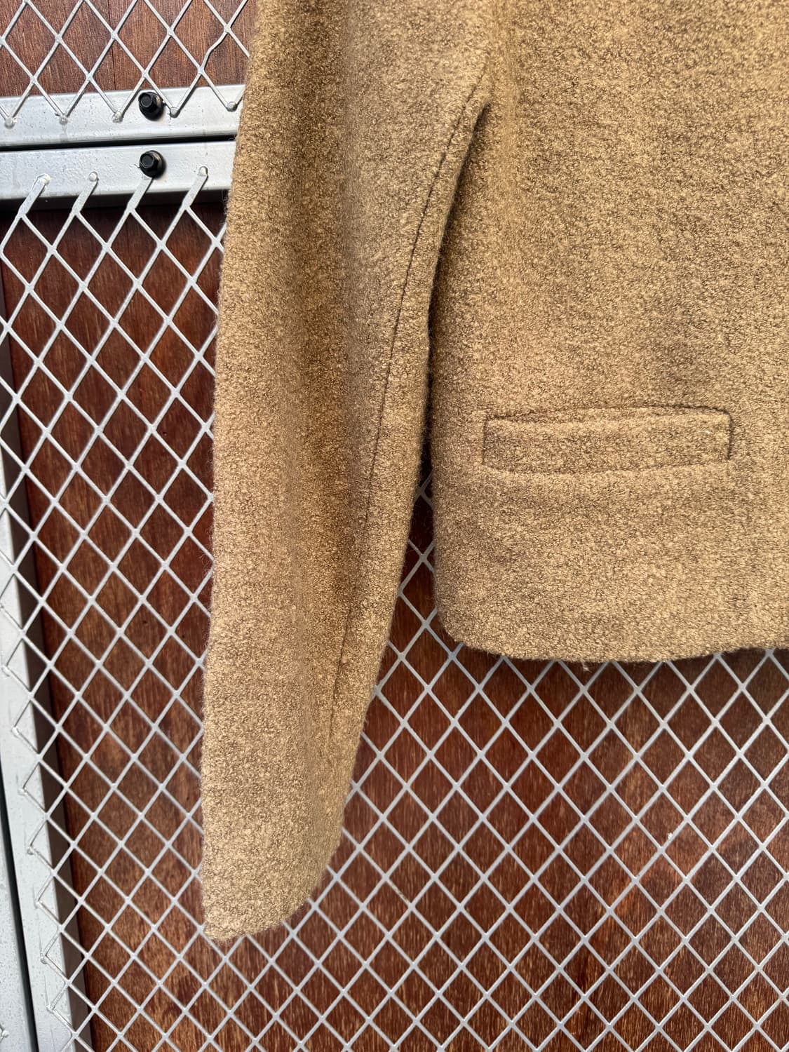 더오픈 프로덕트 트위드 브라운 부클 노카라 크롭 자켓 상품이미지3