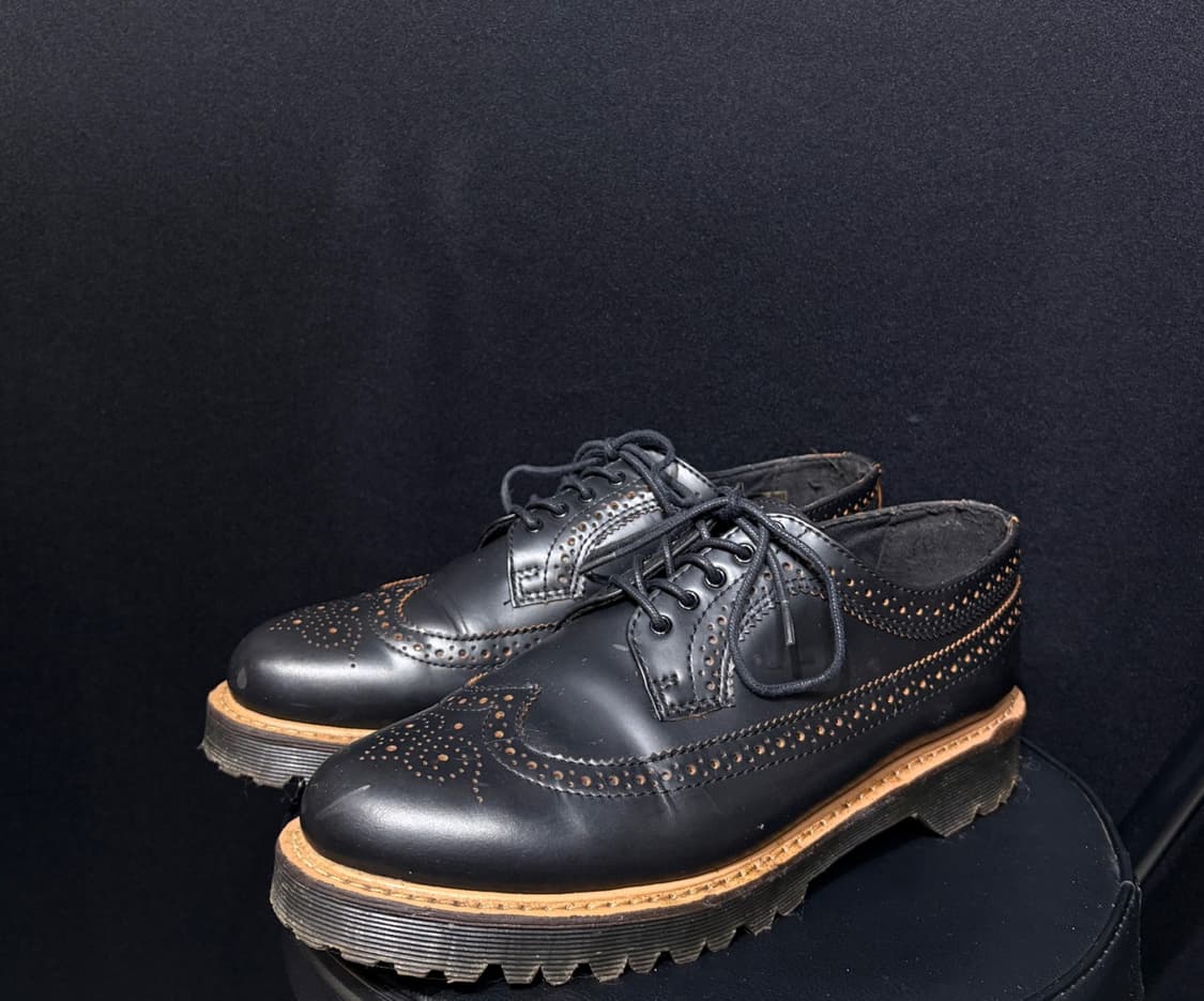 닥터마틴 윙팁 로퍼 상품이미지1