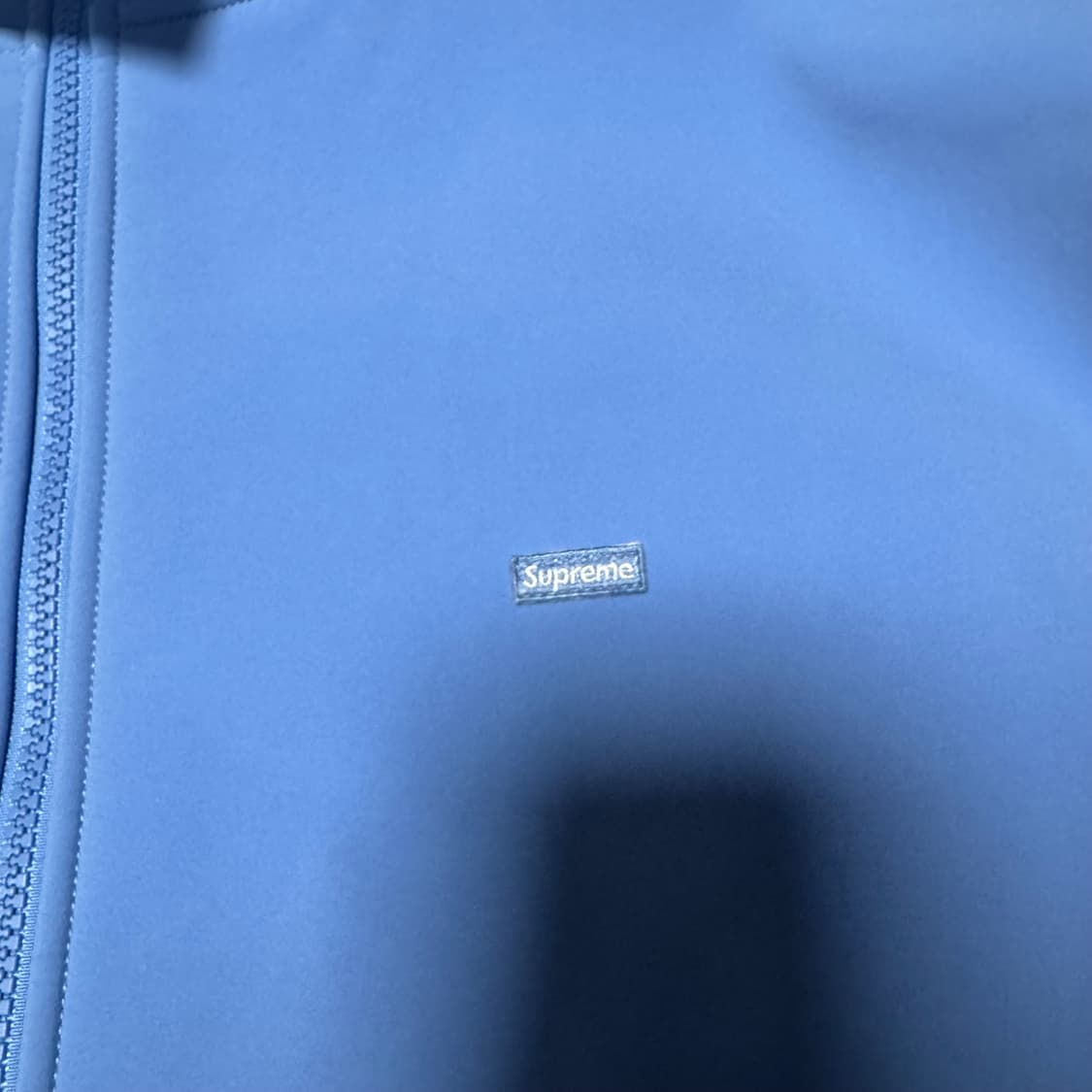 [SS급] 23FW 슈프림 윈드스토퍼 후드집업 L 팝니다.  상품이미지3