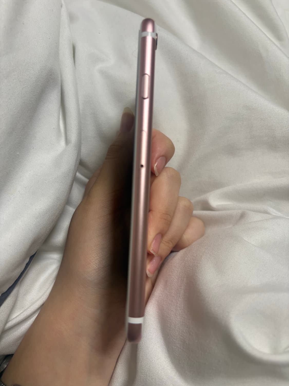 아이폰 6s 로즈골드 상품이미지3