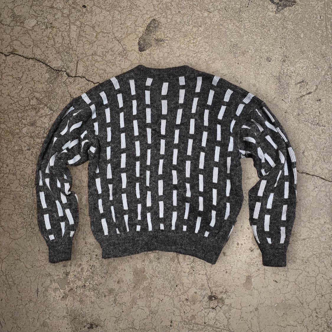 80s Livin' On The Edge 세로대시 가디건 상품이미지6