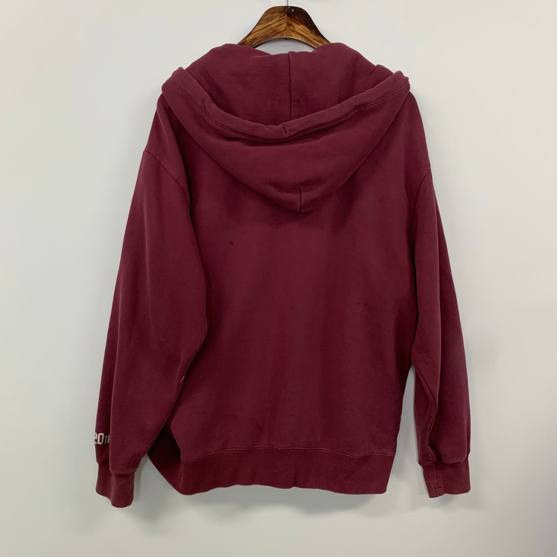 후아유 y2k 와투케 버건디 후드집업 상품이미지3