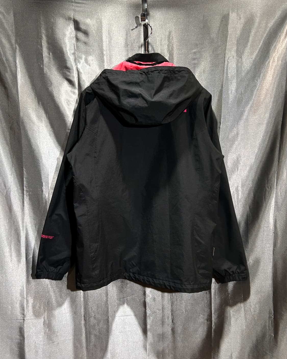 M 노스페이스 핑크로고 블랙 나일론 자켓 상품이미지3