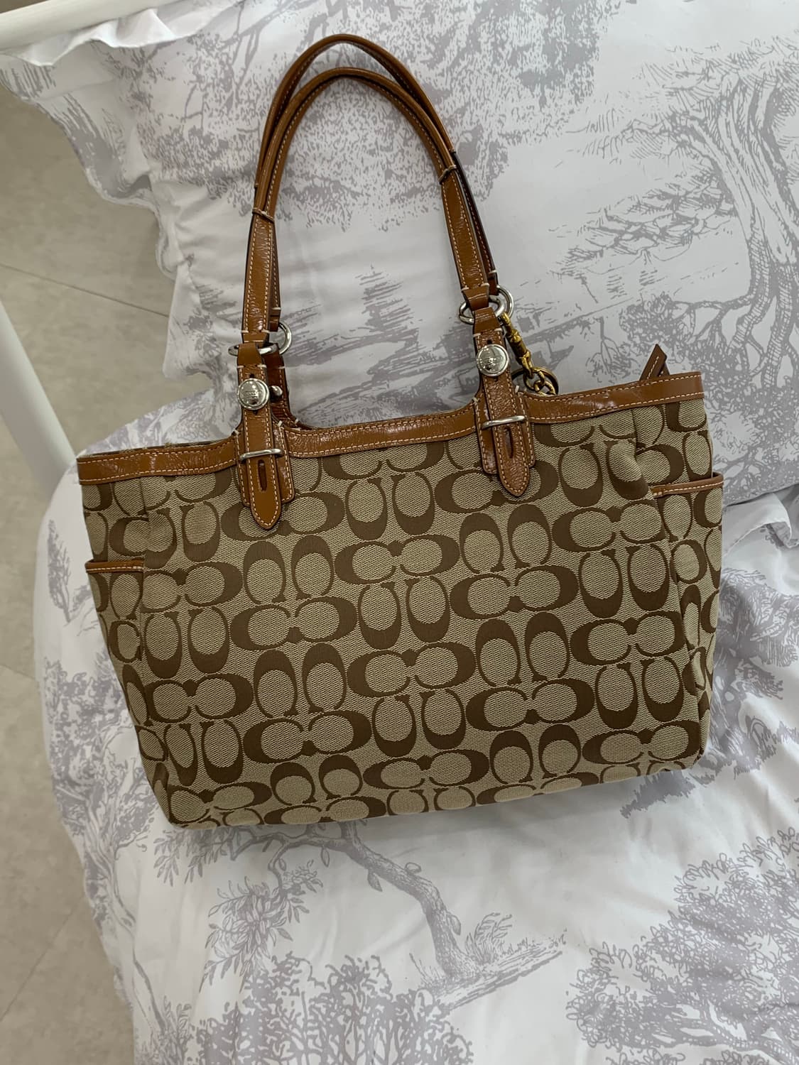 [S급] Coach signature shoulder bag 상품이미지2