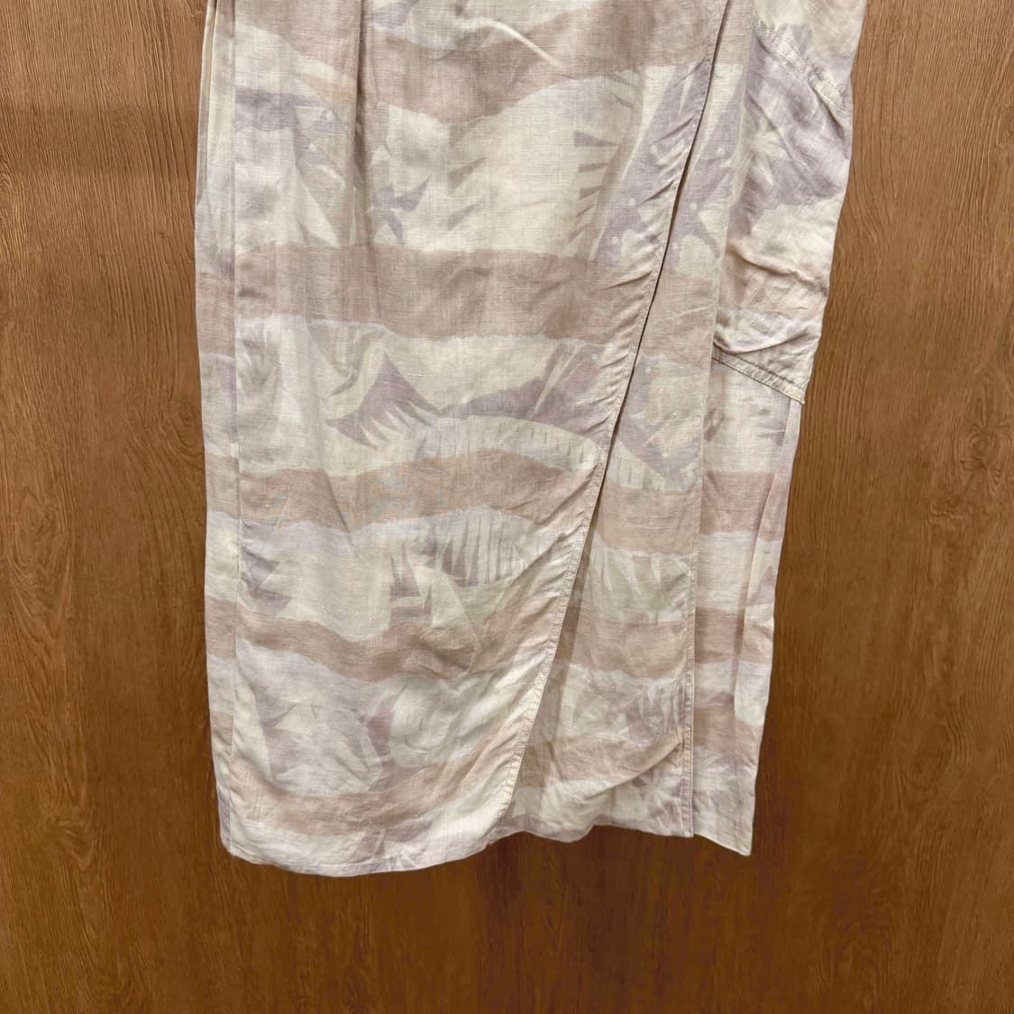 살바토레 페라가모 린넨 랩 스커트 보태니컬 리프 패턴 H라인 베이지 상품이미지5