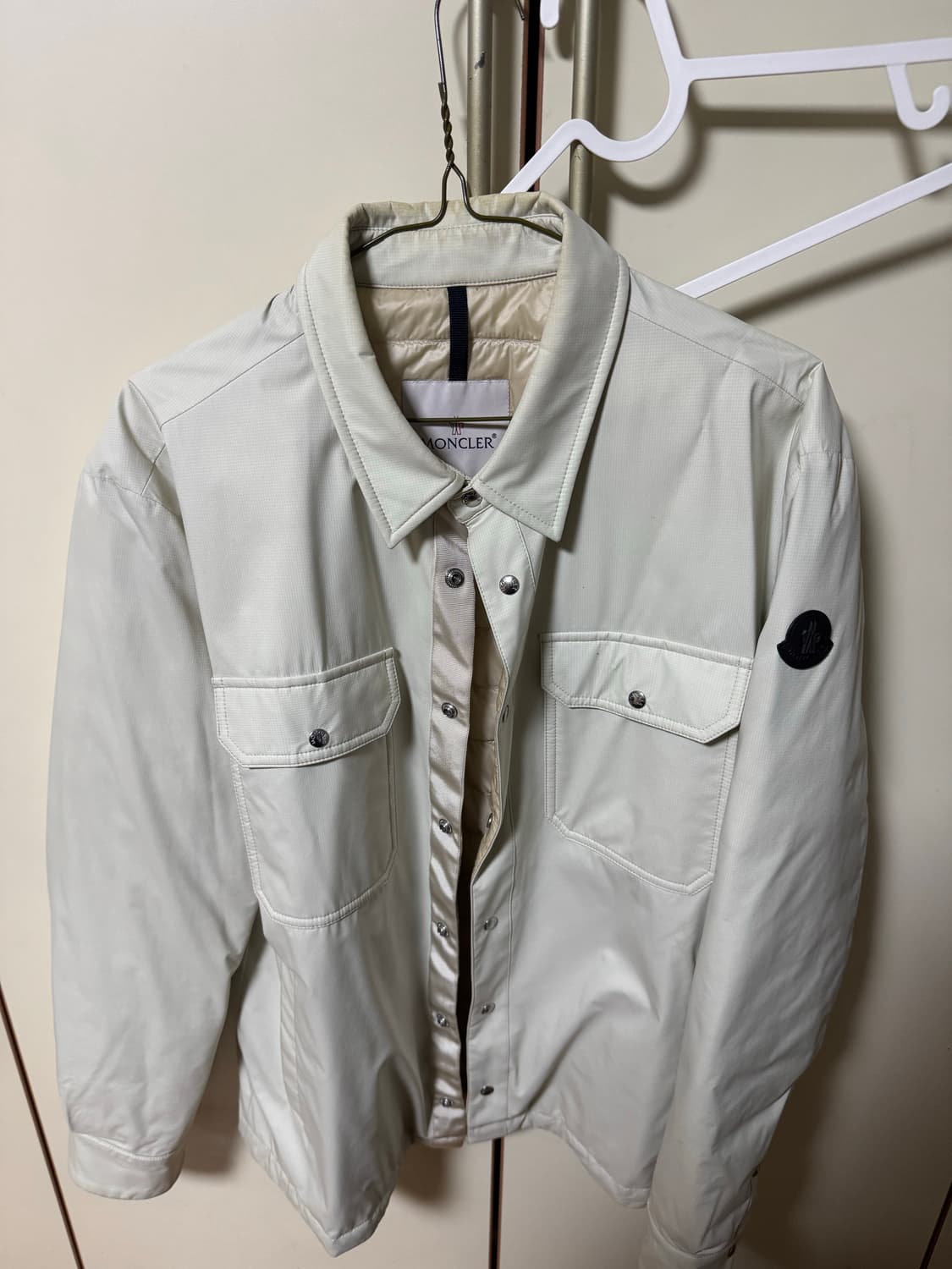 몽클레어 경량패딩 상품이미지1