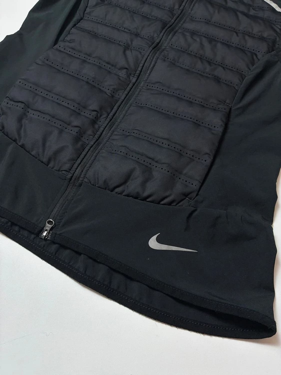 나이키 써마 핏 ADV 리펠 에어로로프트 러닝 베스트 PN8877 상품이미지3