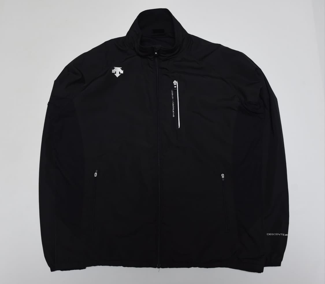 데상트 블랙 트레이닝 집업 110 상품이미지1