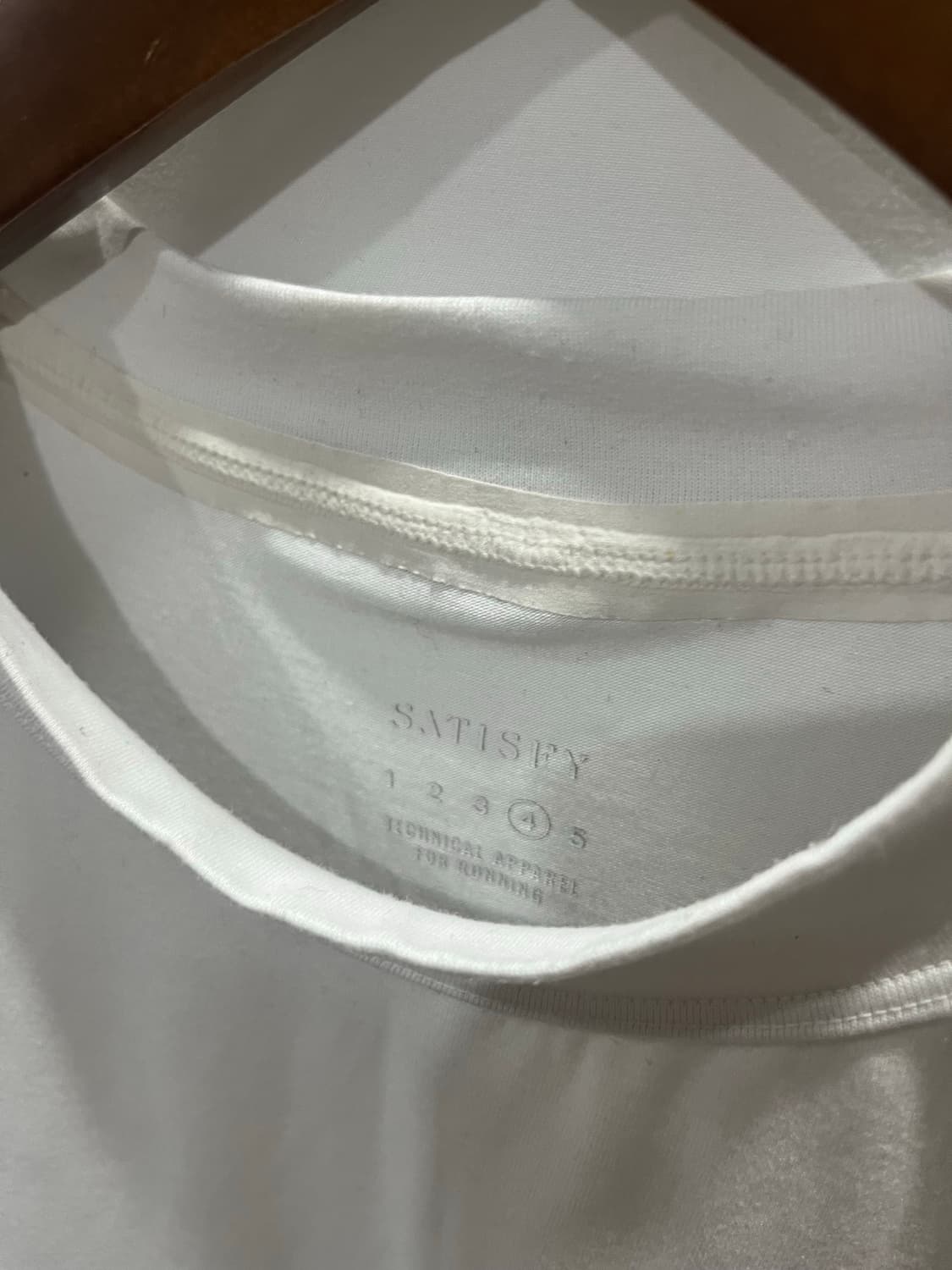 Satisfy 반팔티 4 상품이미지2