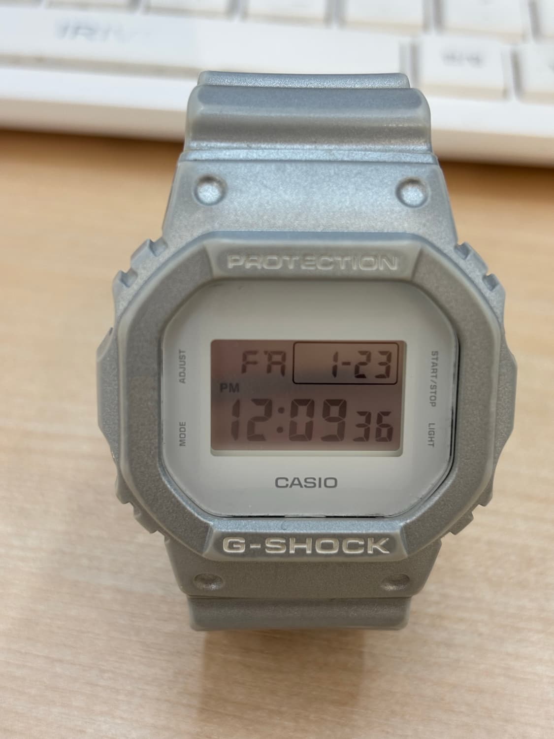 지샥 일본 한정판 모델 DW-5600SG 상품이미지1