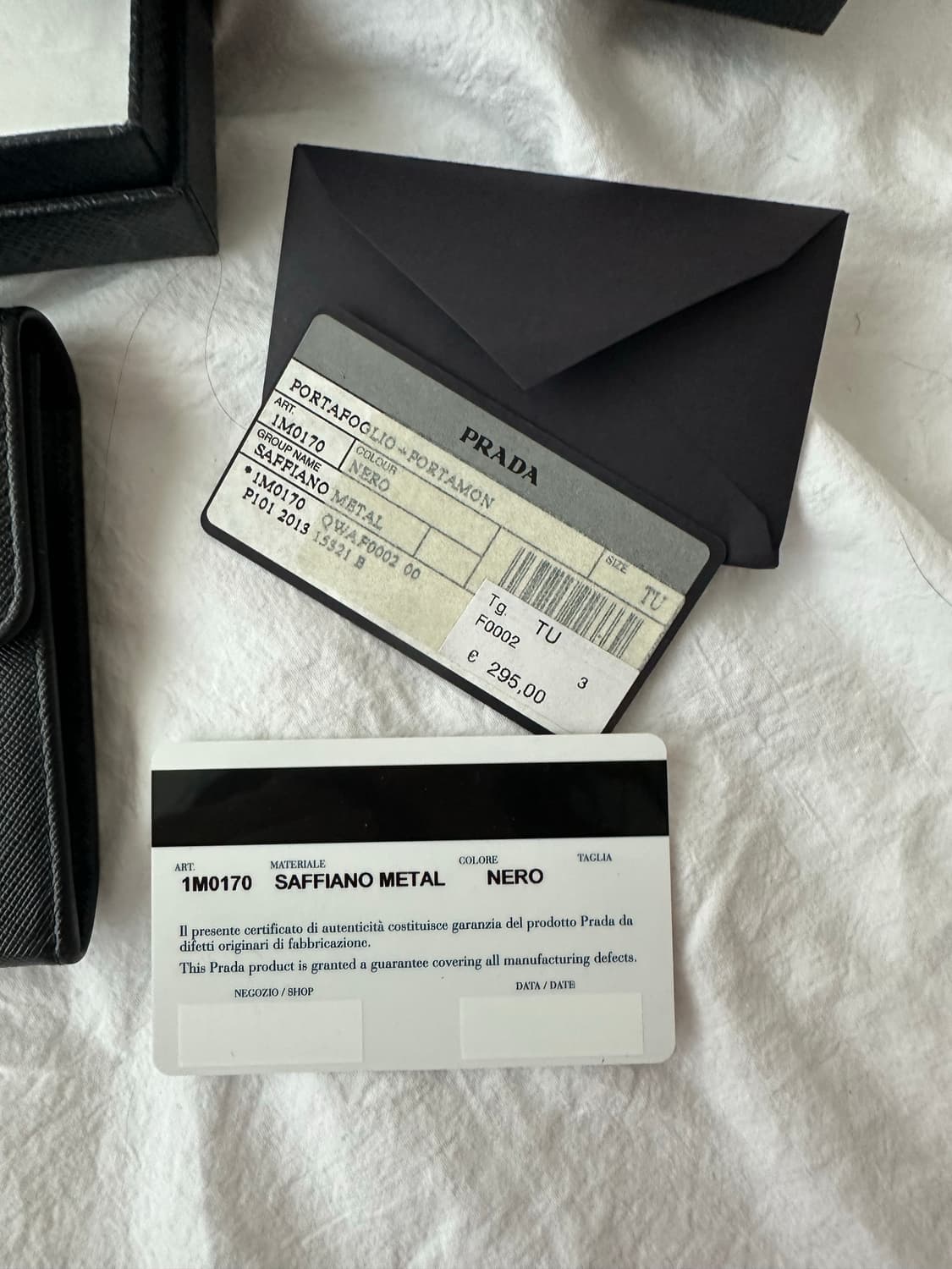 프라다 사피아노 메탈 반지갑 상품이미지2