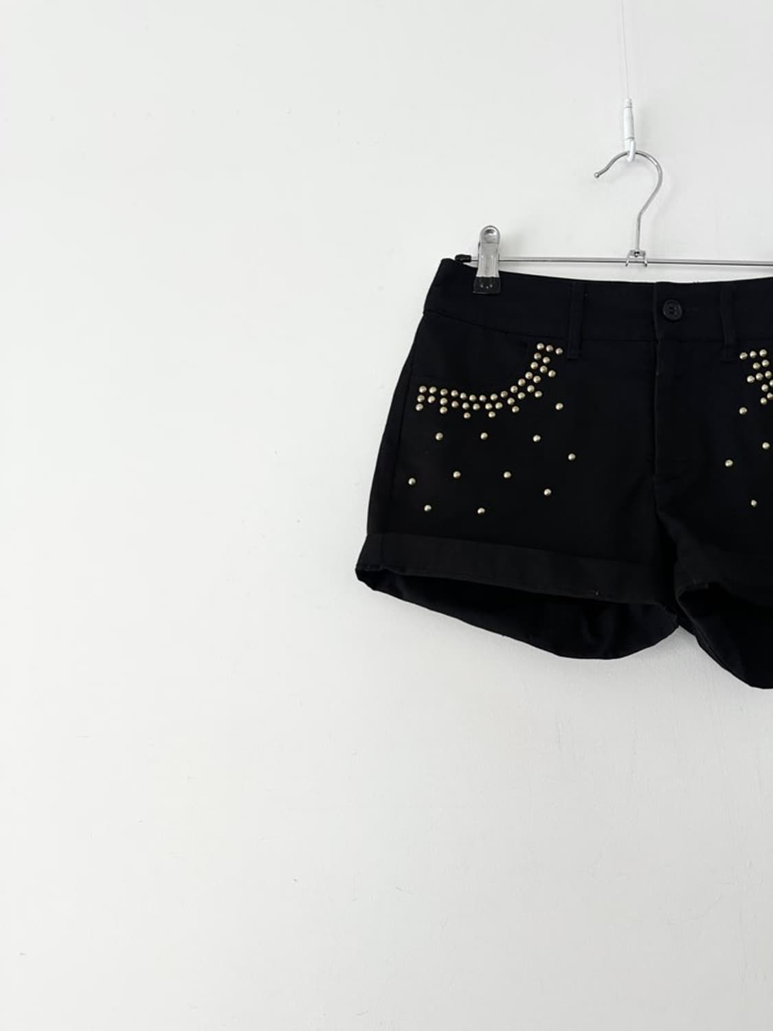 Gold stud point mini pants / black 상품이미지4