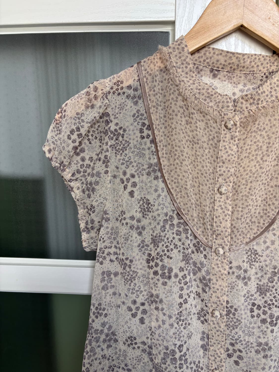 잔꽃 헨리넥 반소매 블라우스 상품이미지2