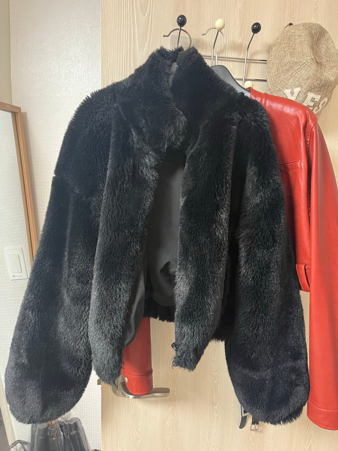 블랙업 퍼 자켓 상품이미지1