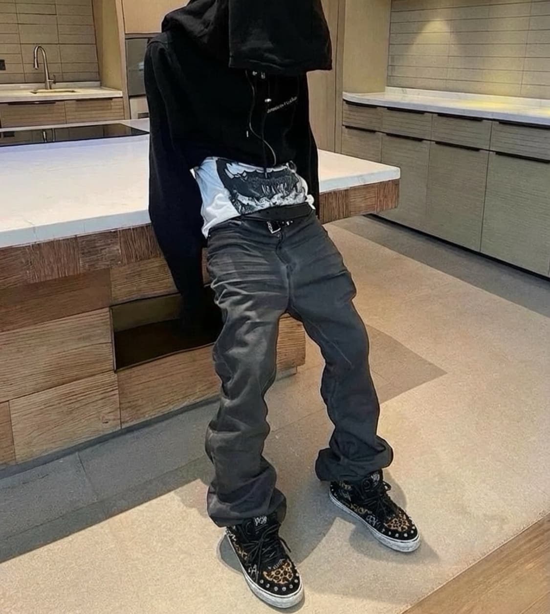 Revenge Madeo 디자이너 스터드 커스텀 치타 레오파드 반스하프캡 상품이미지1