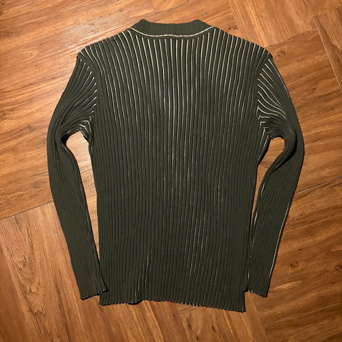 ARMANI COLLEZIONI WOOL PLEATS VNECK KNIT 상품이미지3