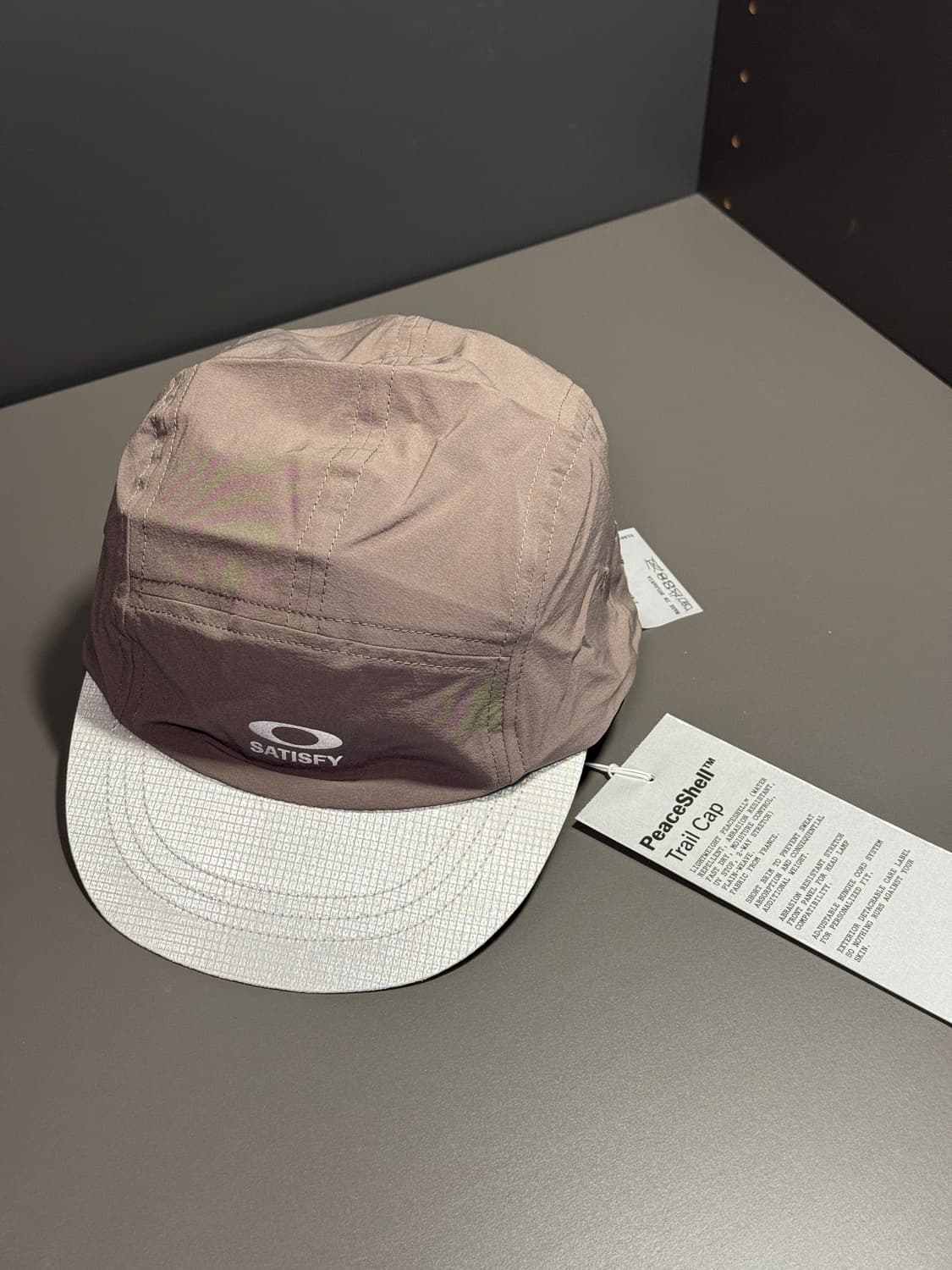 satisfy x oakley peaceshell trail cap 상품이미지4