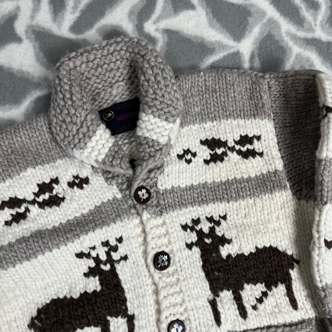 [MERINO Canada] 캐나다 메이플버튼 코위찬 가디건 상품이미지2