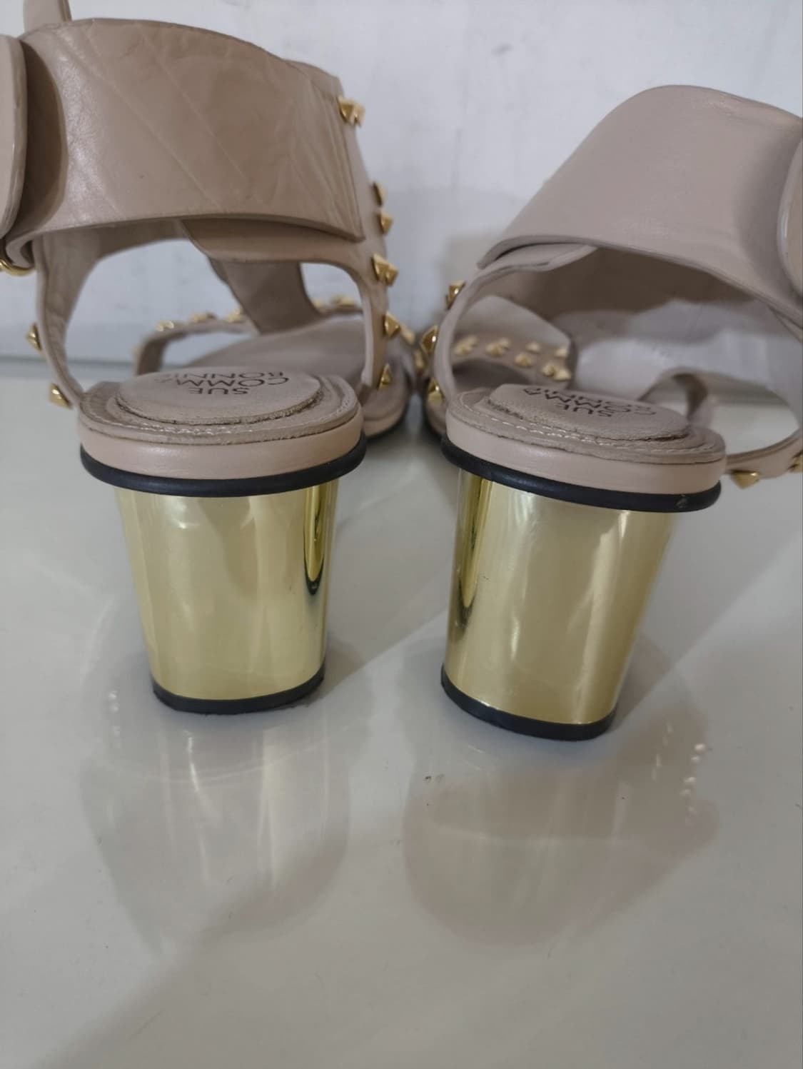375 245mm 슈콤마보니 골드 스터드 펌프스힐 샌들 상품이미지7