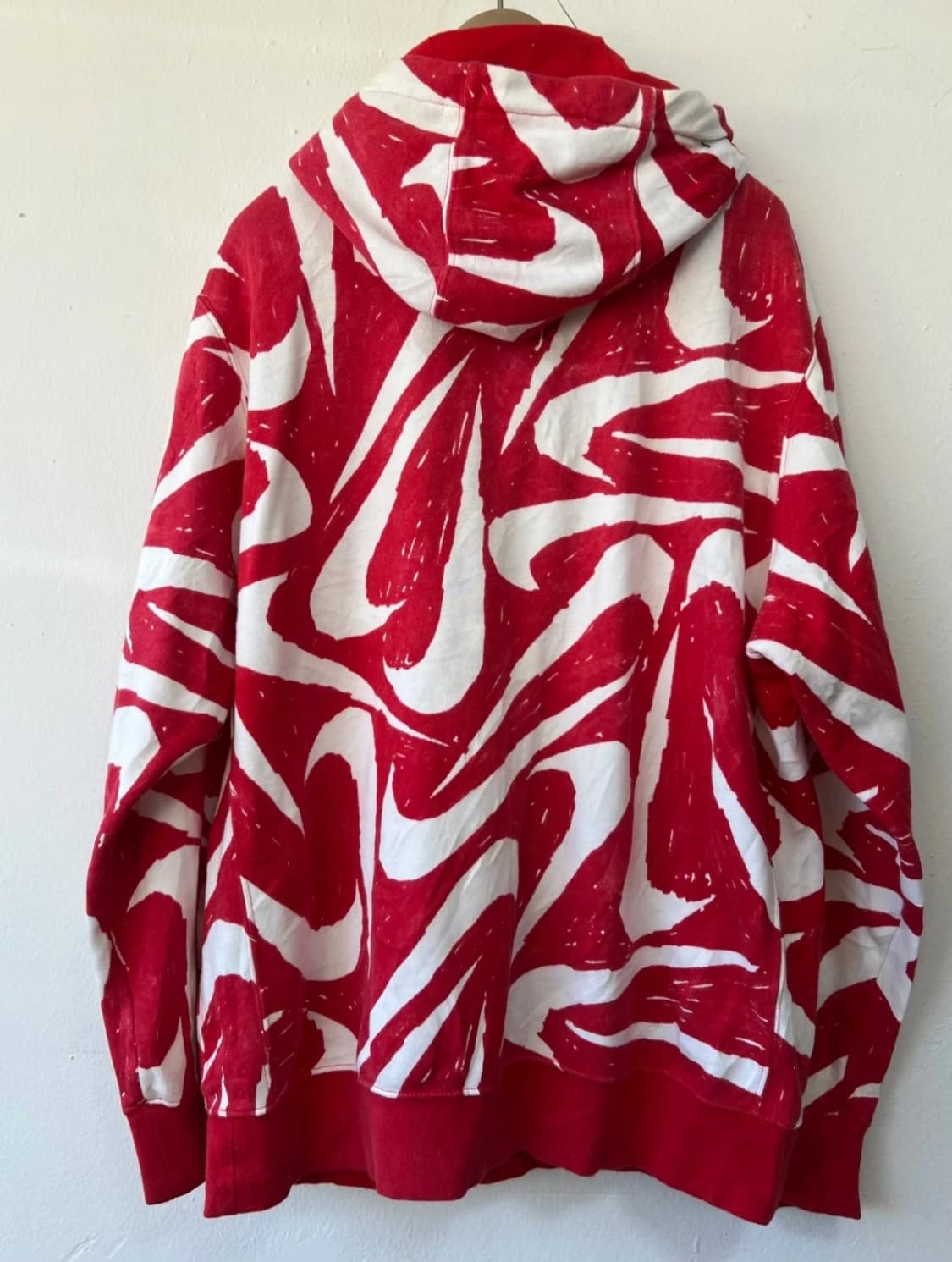 나이키 화이트스우스 약기모 후드티셔츠

 상품이미지9