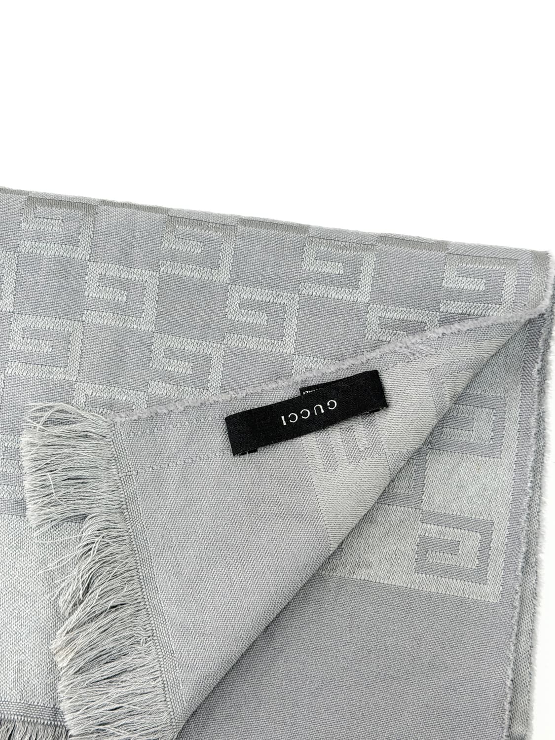 구찌 GG 패턴 실크 울 머플러 그레이 상품이미지4