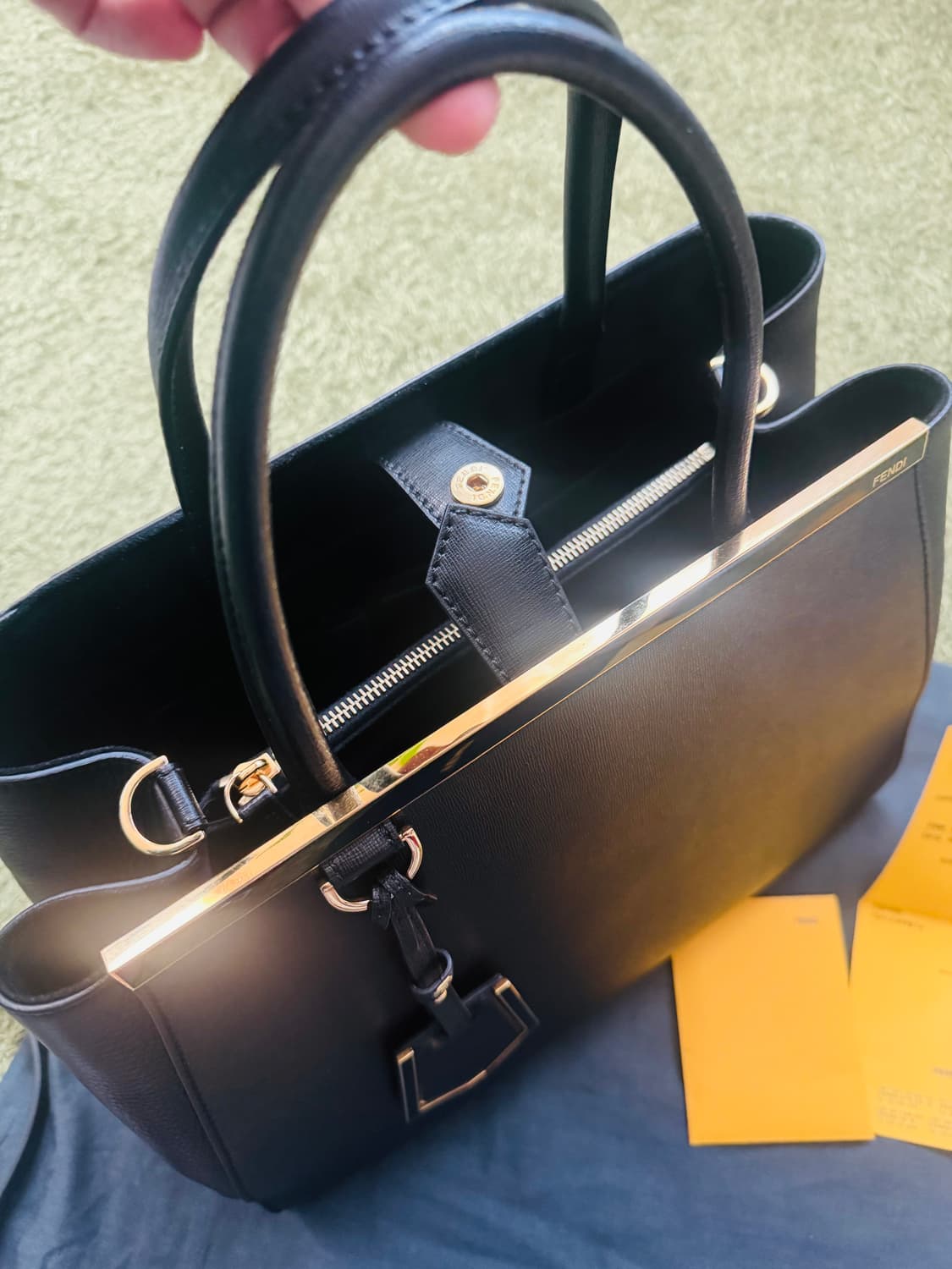 정품 펜디가방 크로스 토트 상품이미지4