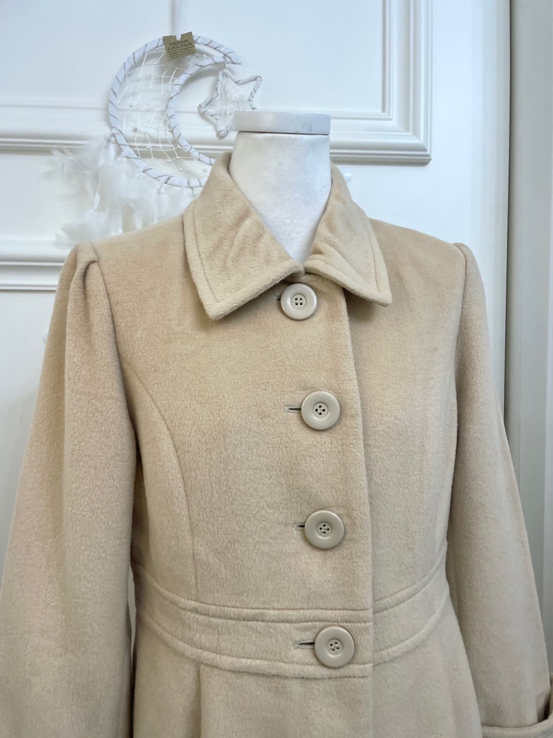 beige lovely puff pleats coat(size-38) 상품이미지6