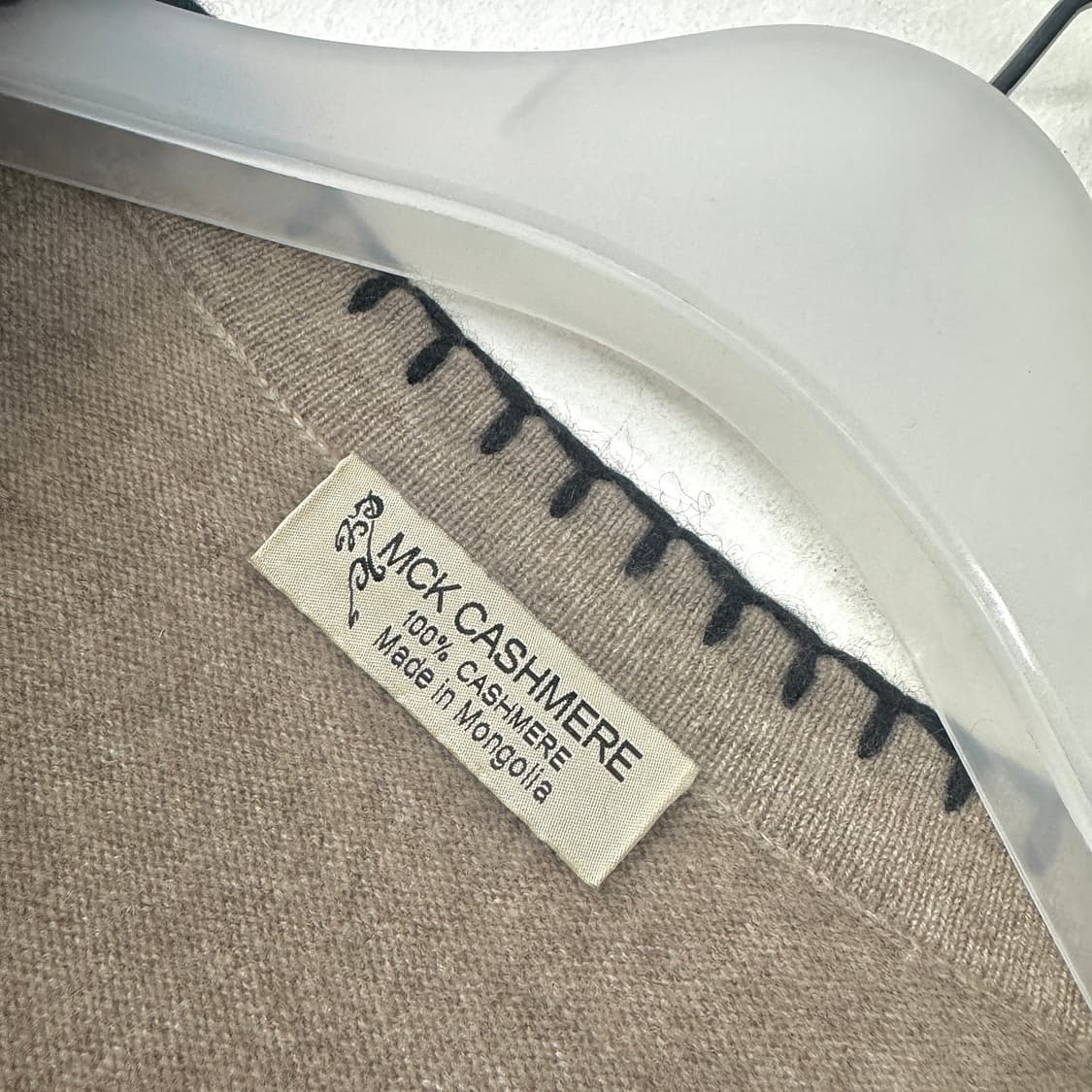 몽골 MCK 캐시미어 브이넥 니트 가디건 상품이미지2