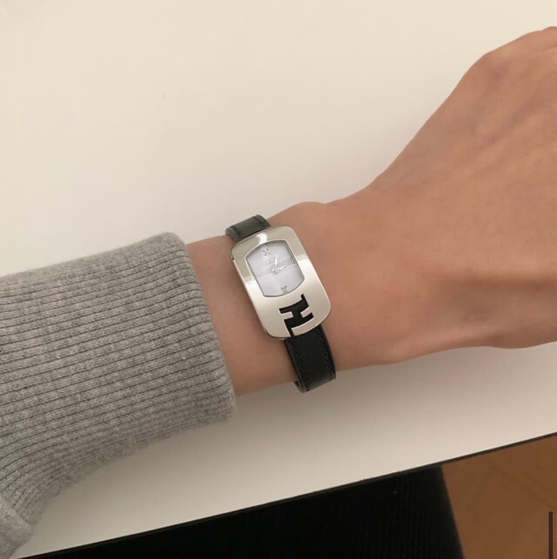 FENDI Chameleon Watch 상품이미지3