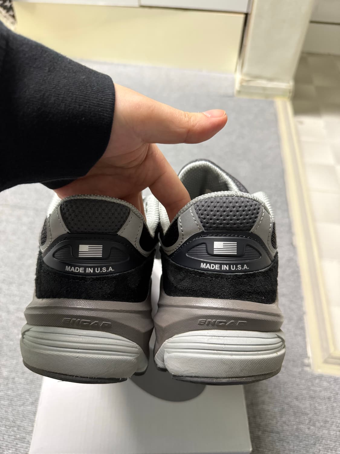 뉴발란스 990v6 블랙그레이255 상품이미지5