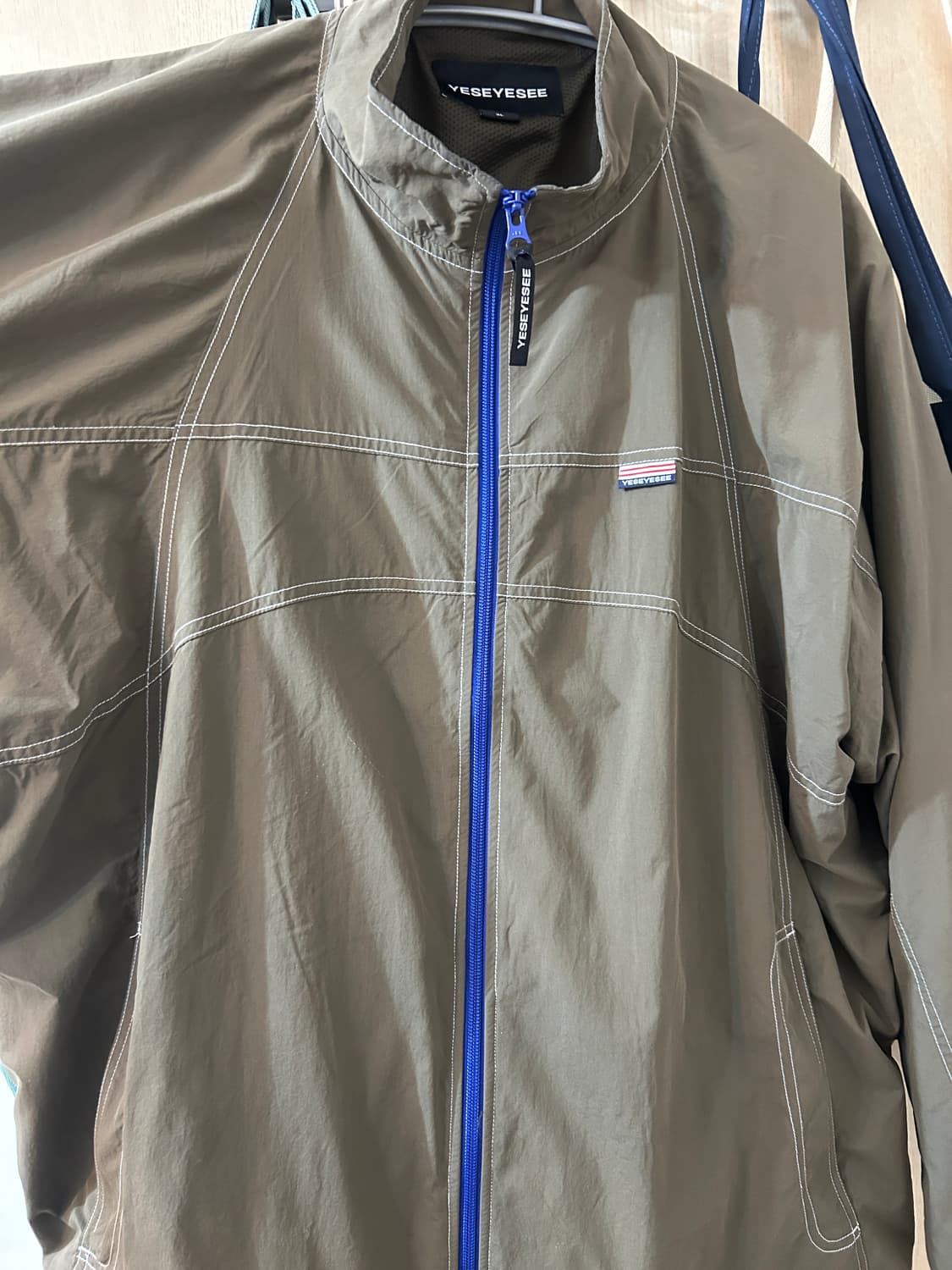 예스아이씨 나일론 트랙 자켓 카키 Nylon Tracker jacket 상품이미지1