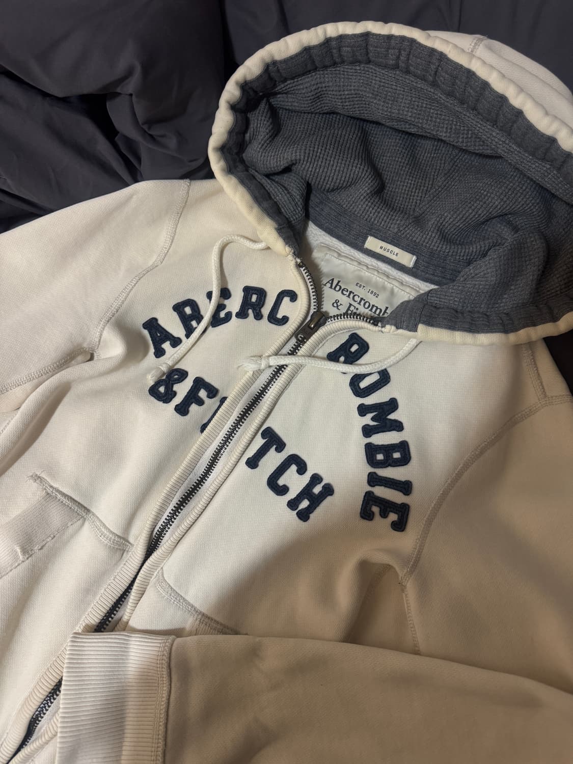 아베크롬비 아이보리 후드집업 상품이미지2