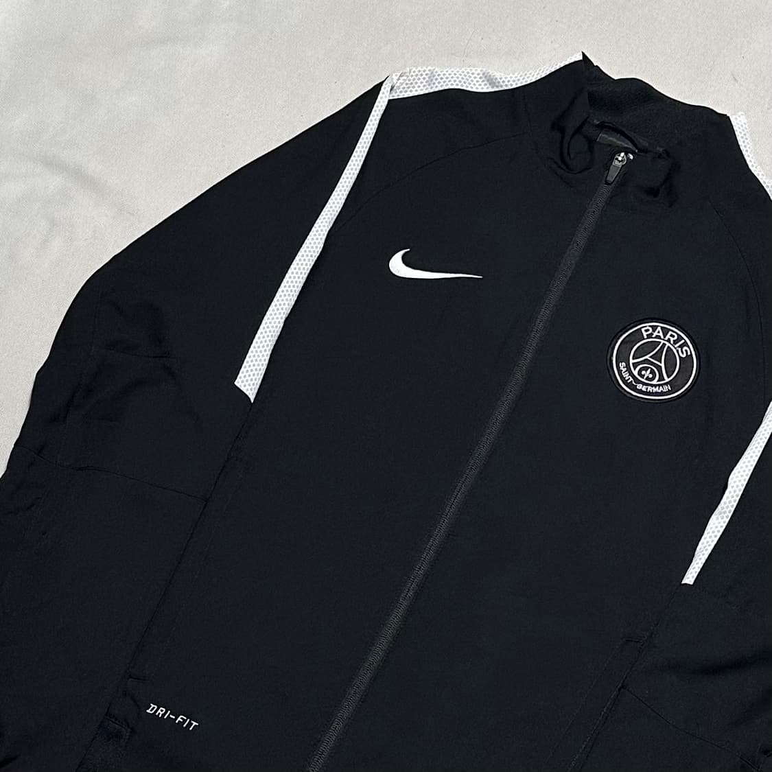 S 나이키 파리 드라이핏 트랙탑 져지 상품이미지1