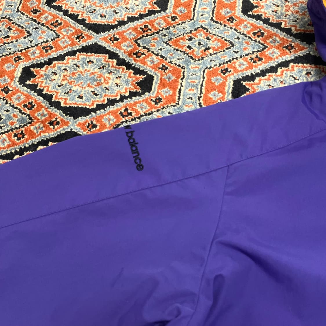 뉴발란스 퍼플 바람막이 자켓 여성90 상품이미지3