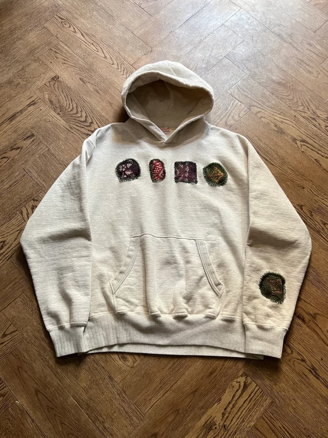 [XL]Whiteville 토요엔터프라이즈 보로 패치 리페어 후드 티셔츠 상품이미지1