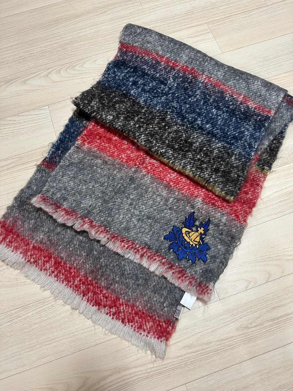 비비안웨스트우드 모헤어 머플러 상품이미지1