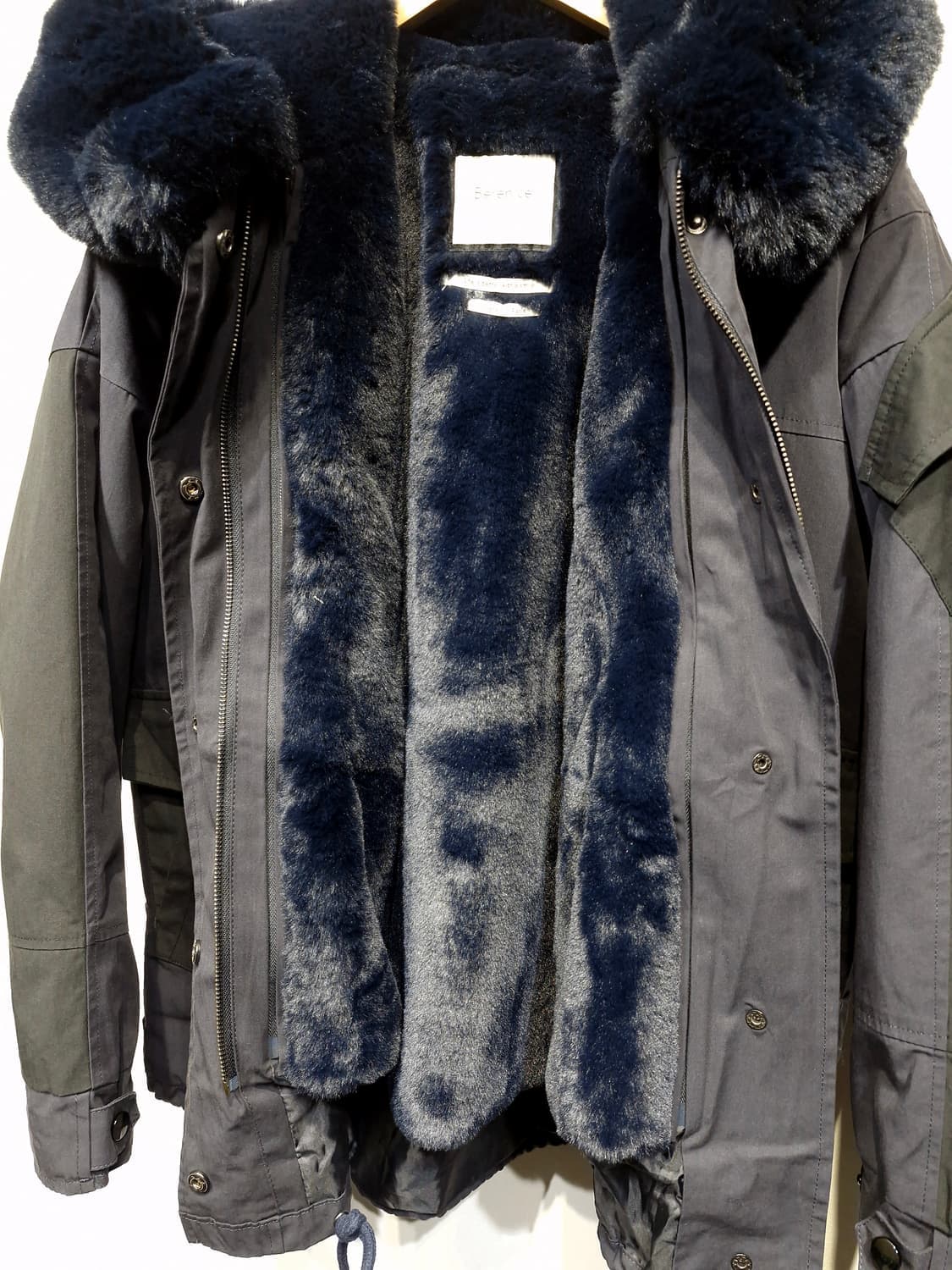 베르니스(BERENICE)숏 야상점퍼 상품이미지4