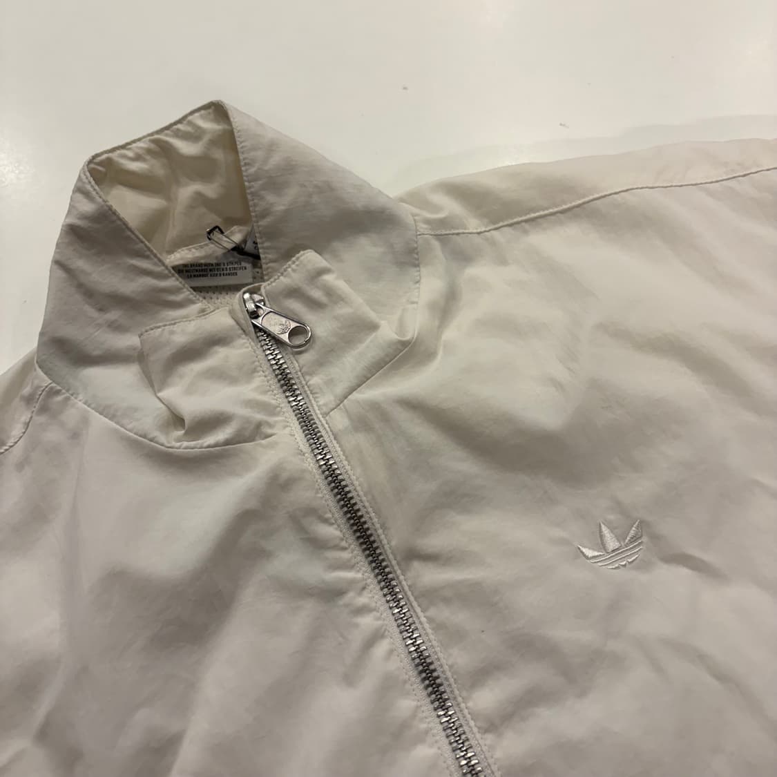 [XS] 아디다스 나일론 우븐 아이보리 바람막이 자켓 B375 상품이미지3