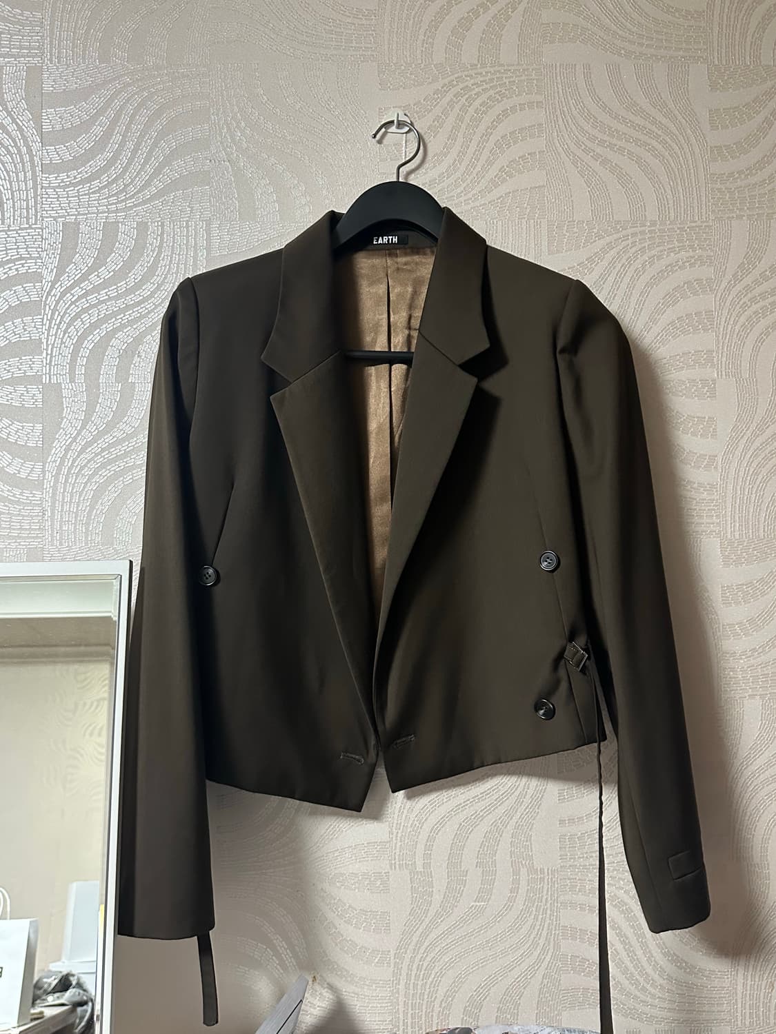 배드블러드 크롭 자켓 상품이미지1