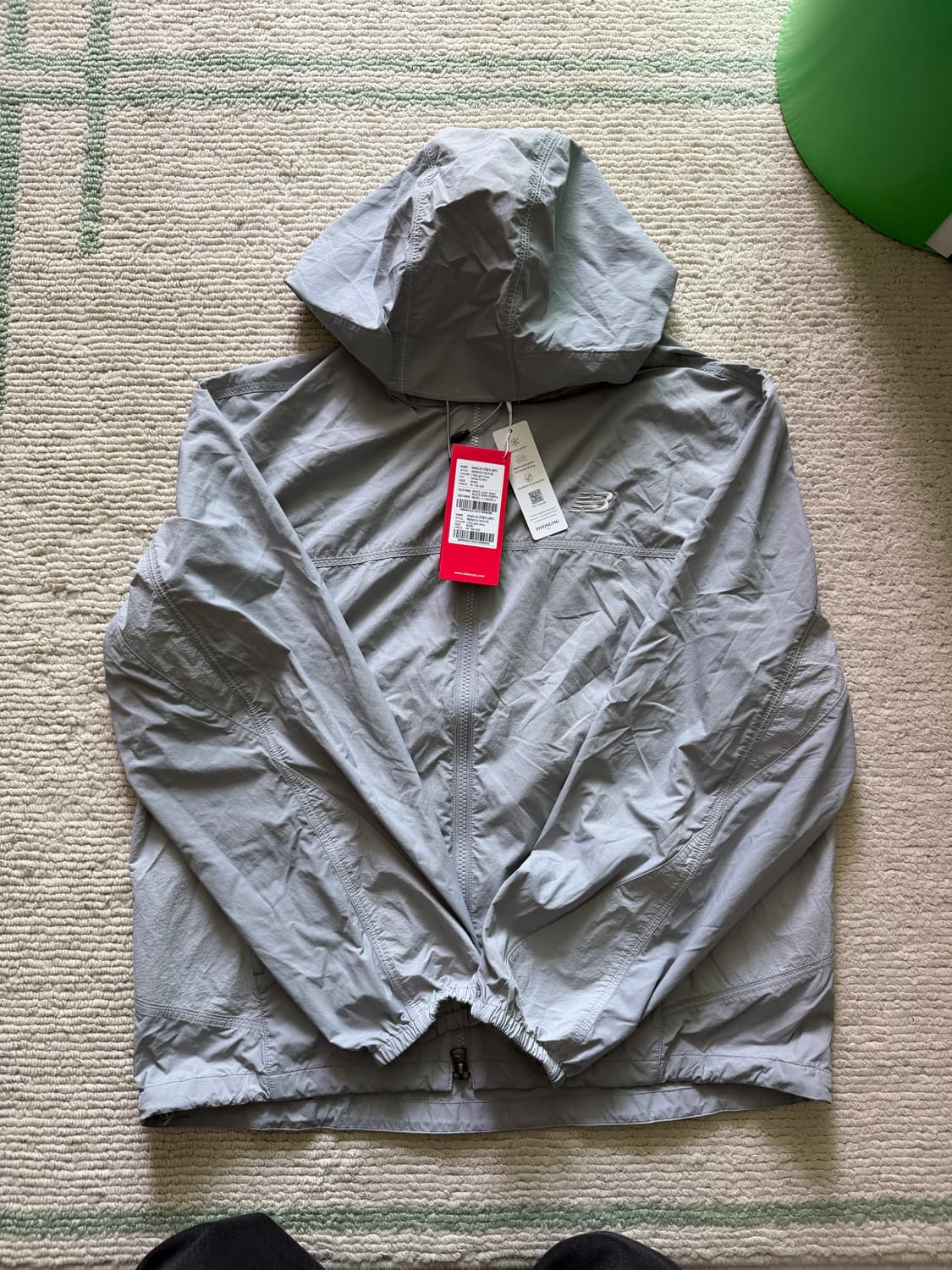 (새상품) 뉴발란스 - 26ss UNI NANO LIGHT 후드 바람막이 상품이미지1