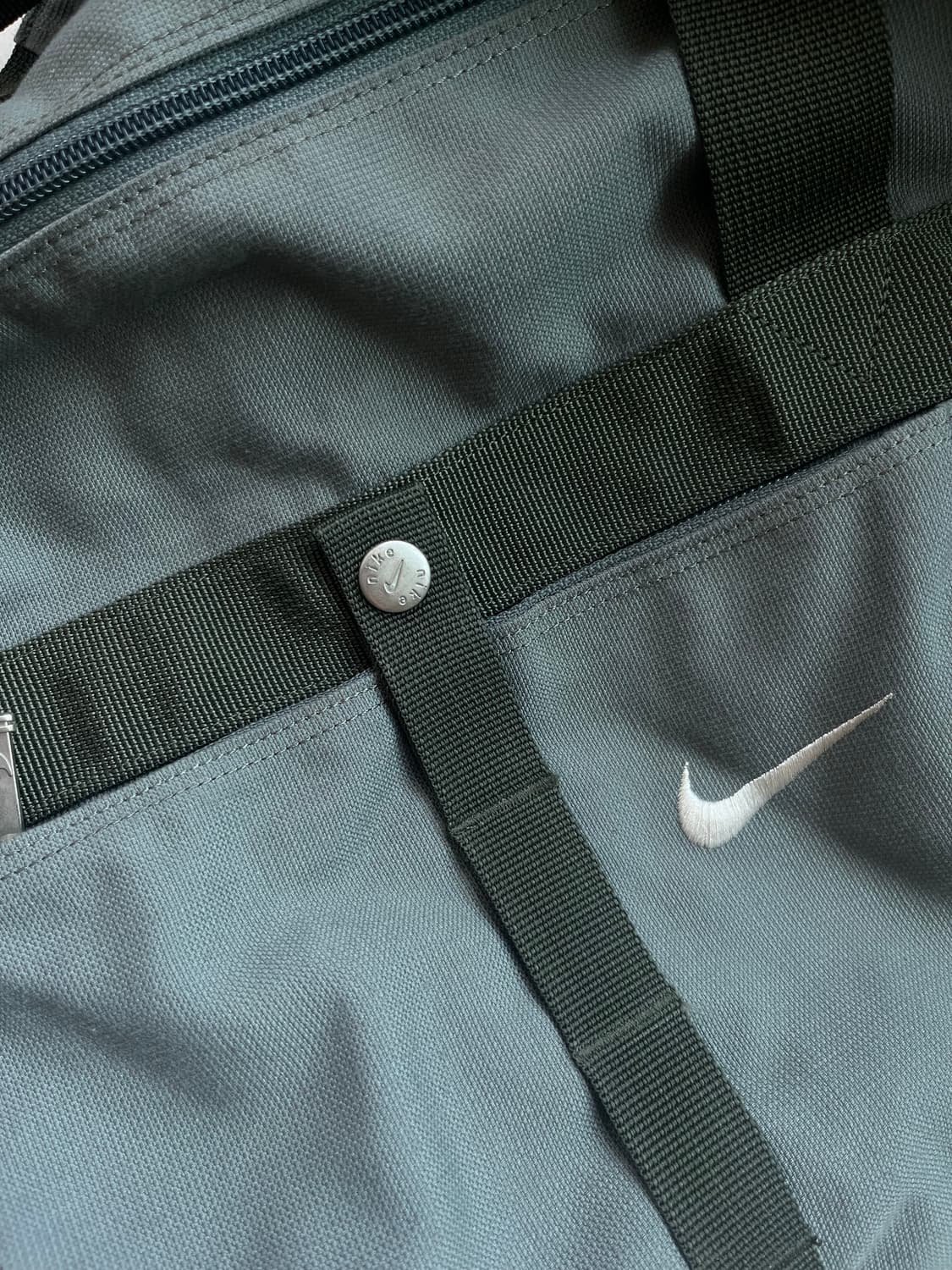 나이키 NIKE 올드스쿨 더플백 상품이미지5