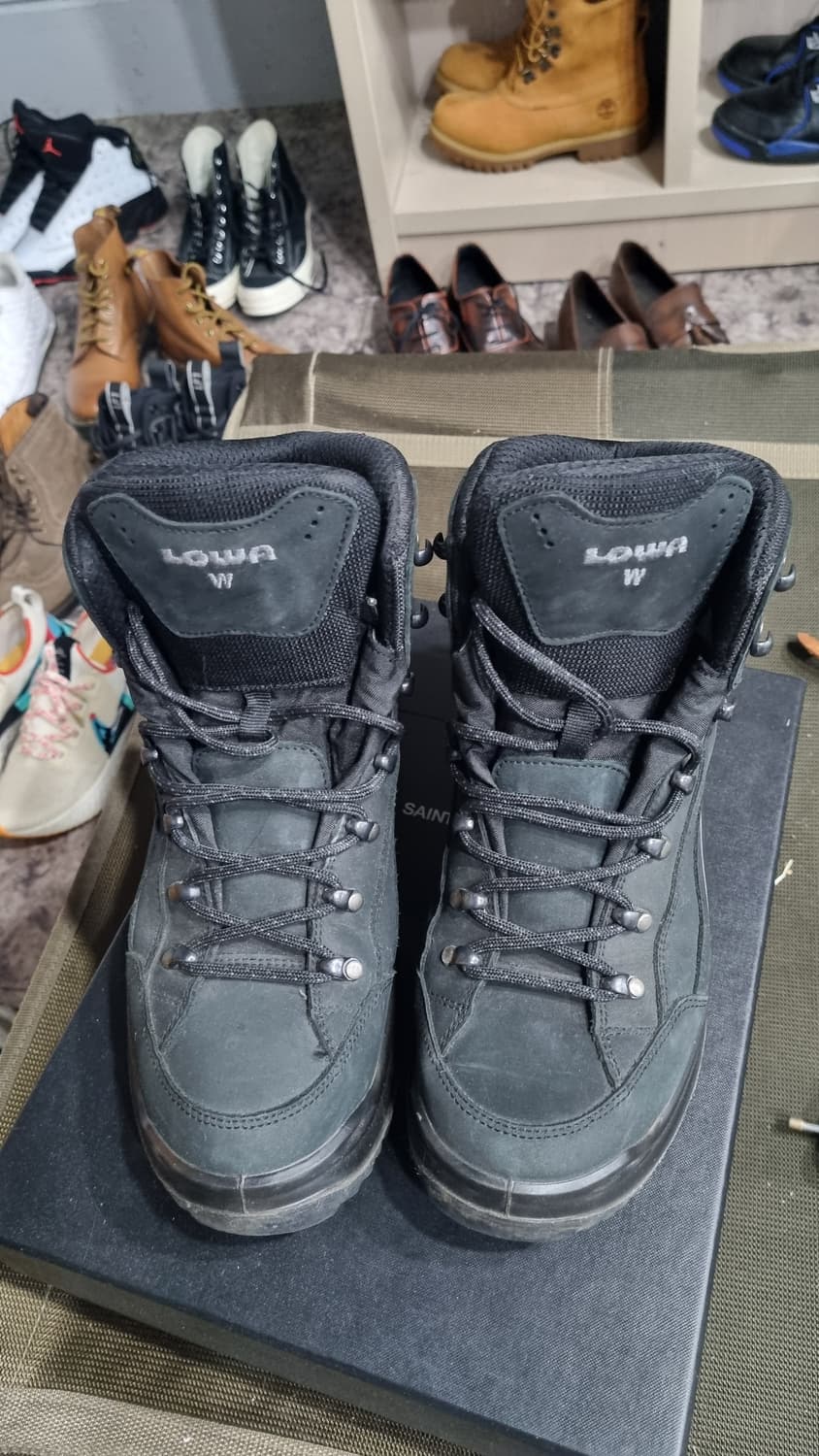 로바 레니게이드 검정색 고어텍스 등산신발 uk8.5(270) 3번내외착용 상품이미지1