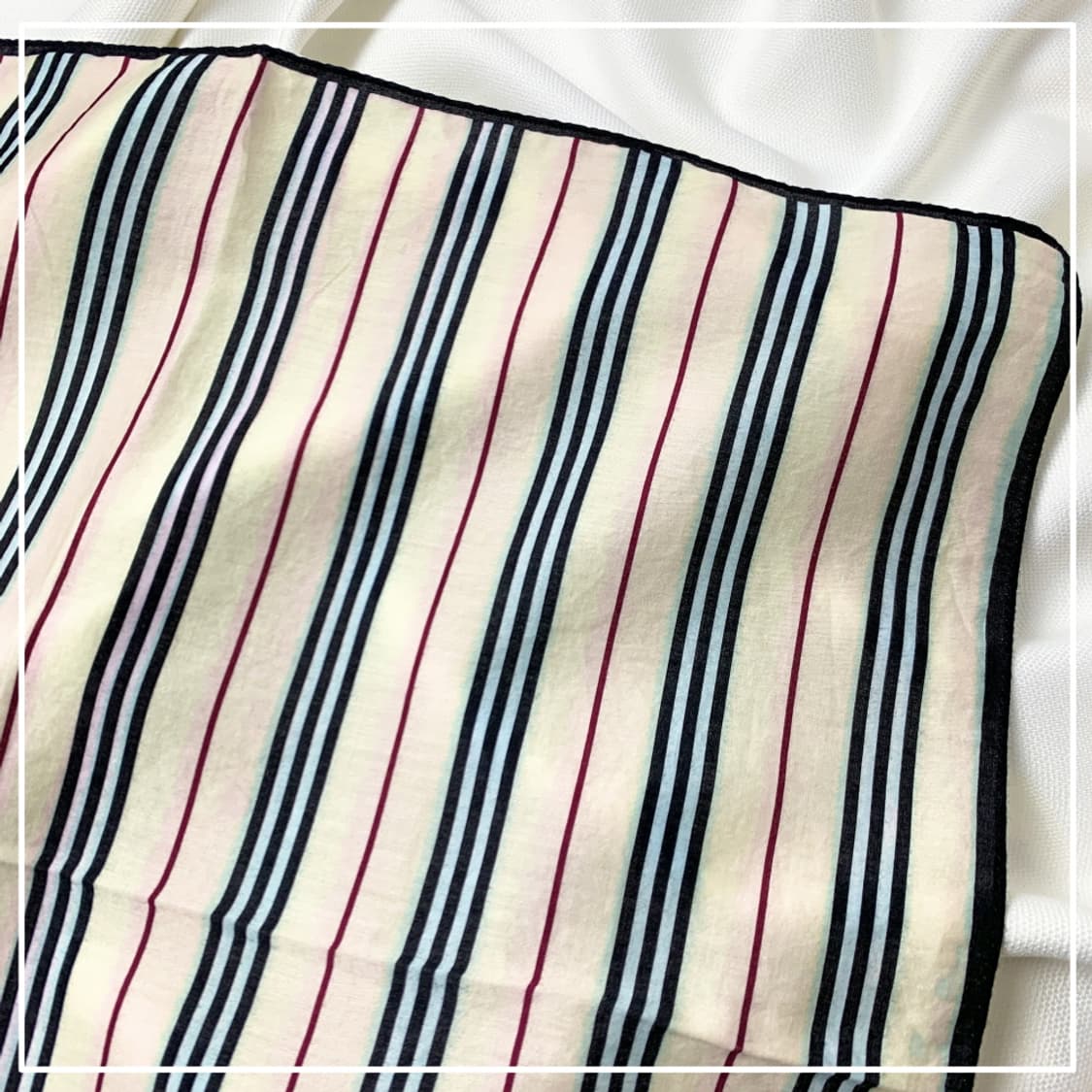 [정품] Burberry 버버리 스트라이프 빈티지 쁘띠스카프 손수건 상품이미지4