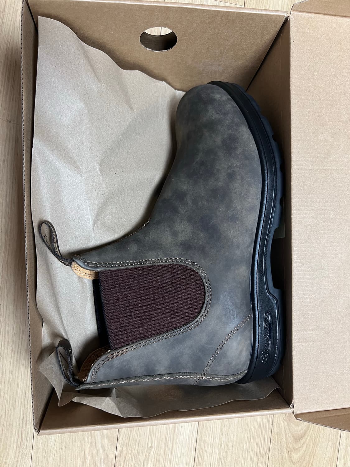 블런드스톤 585 러스틱 브라운  상품이미지1