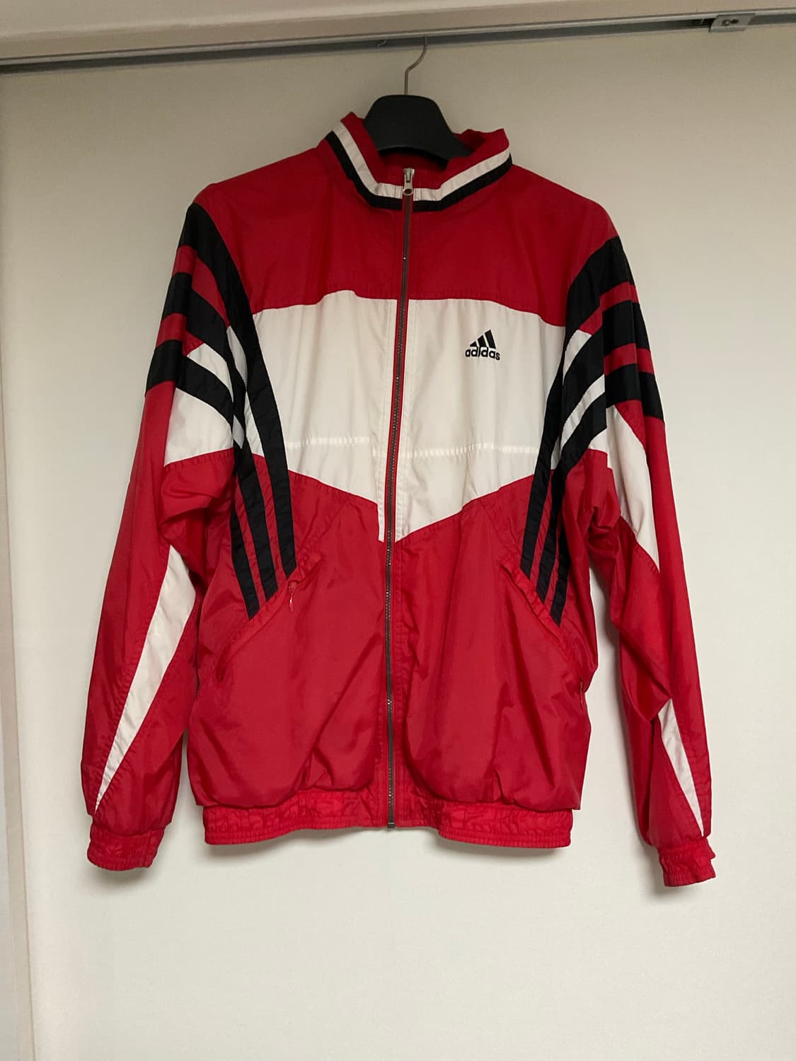 아디다스 빈티지 바람막이 상품이미지1