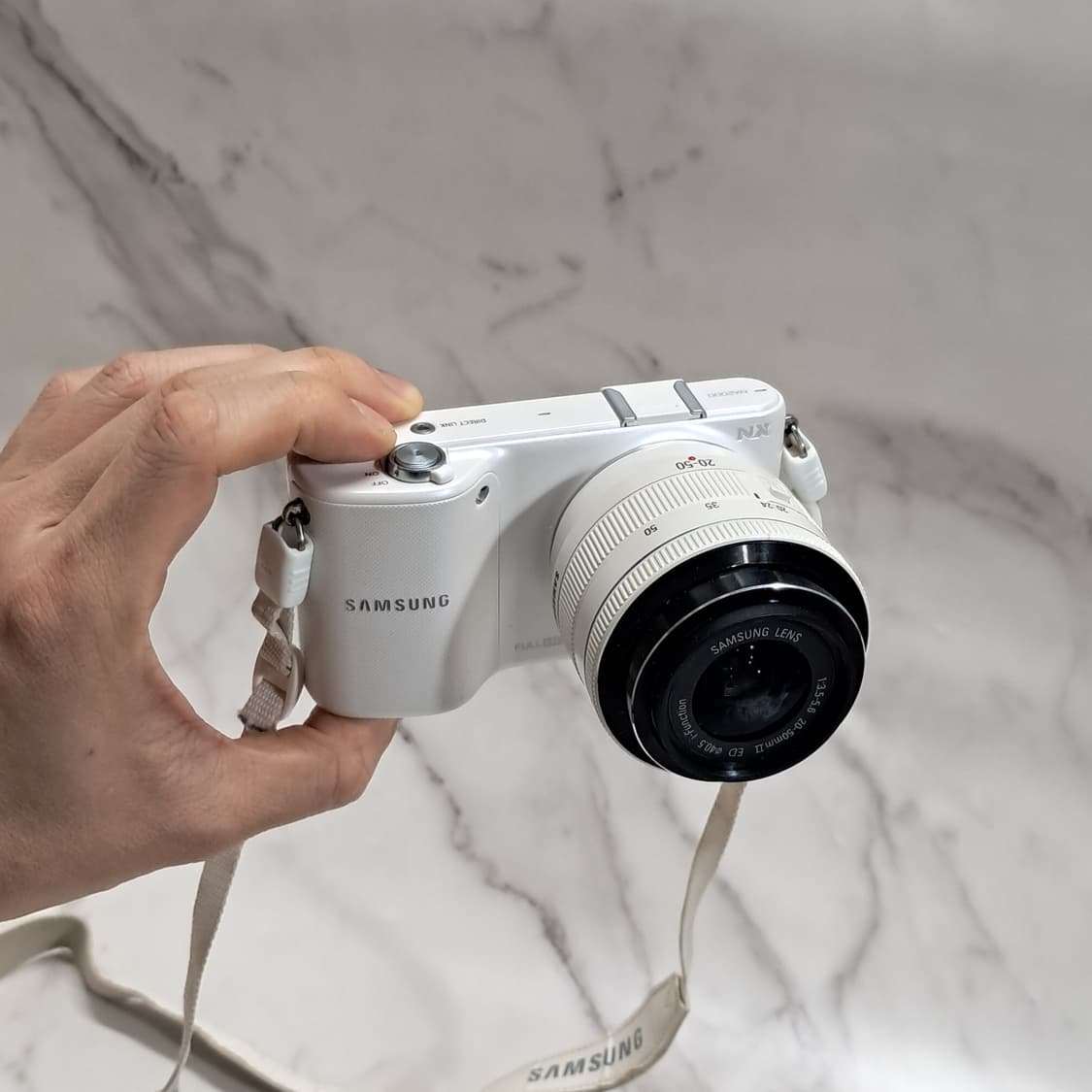 삼성 미러리스 NX2000 /20-50mm 렌즈 상품이미지1