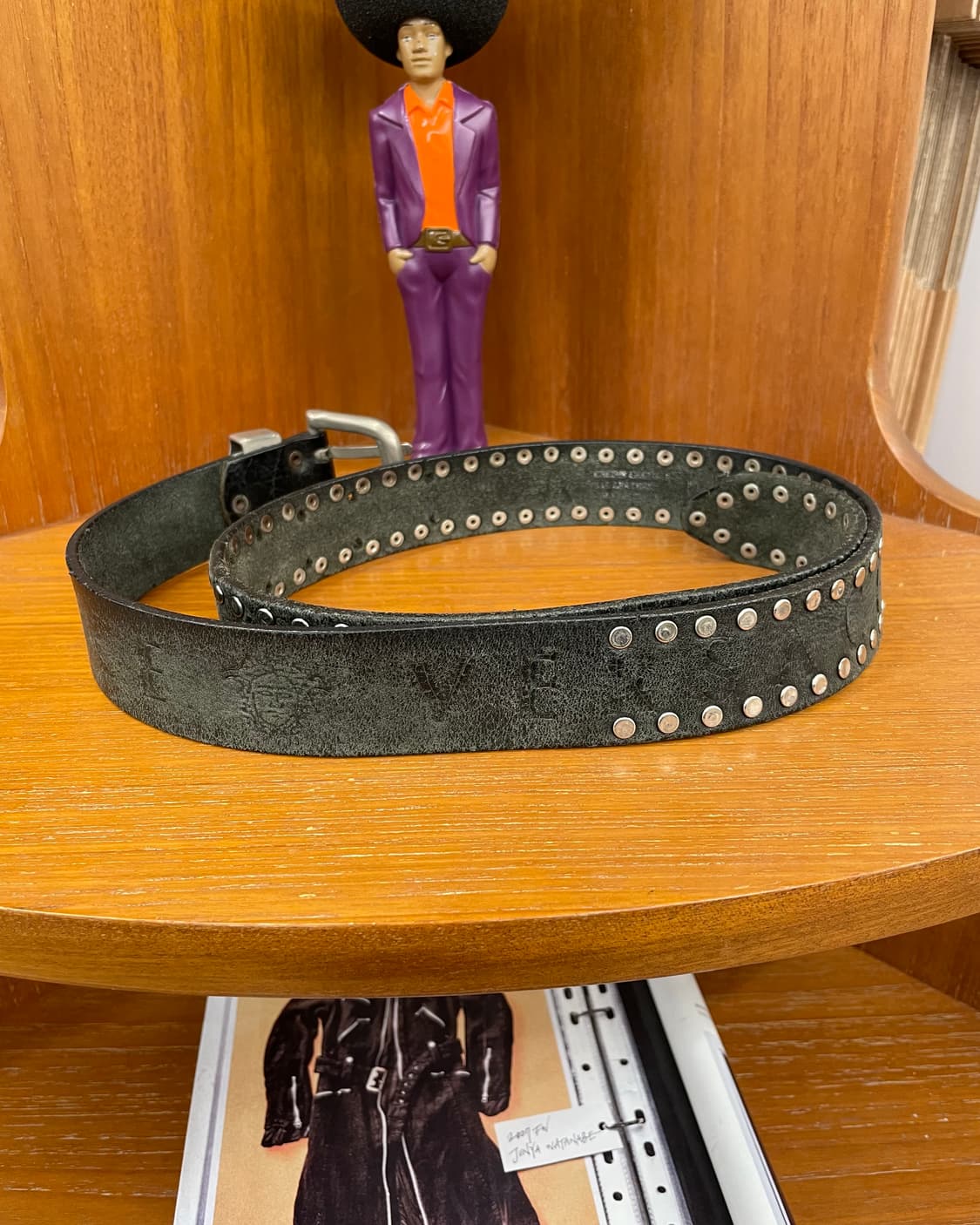 베르사체 스터드 레더 벨트 상품이미지3