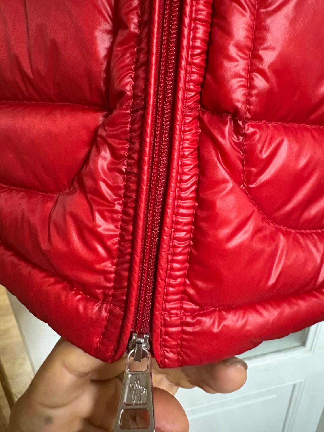 몽클레어 버건디 바이커 패딩 상품이미지3